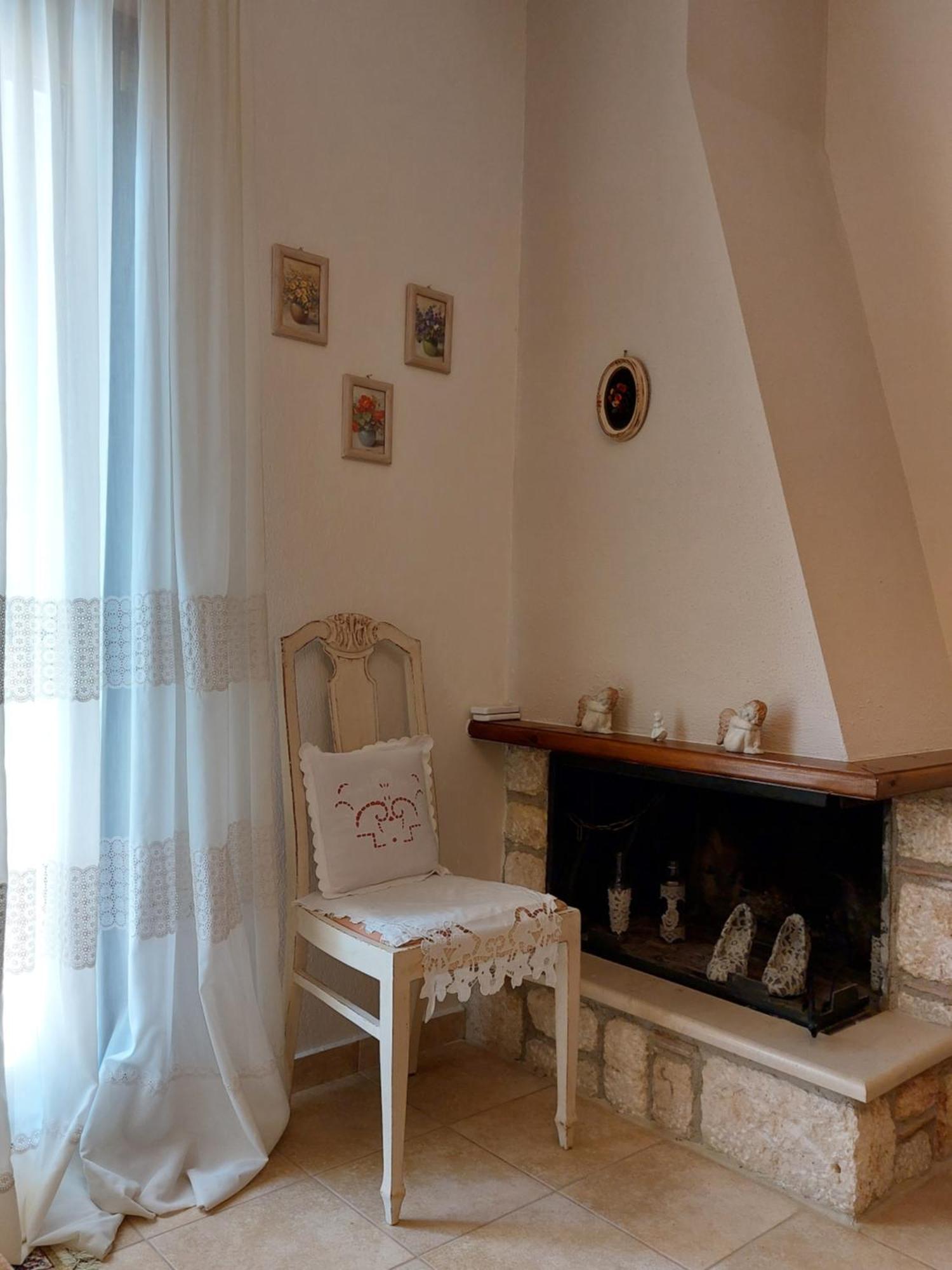 Antique Apartment Афітос Екстер'єр фото